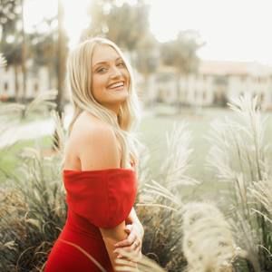 Meet your Posher, Alaina